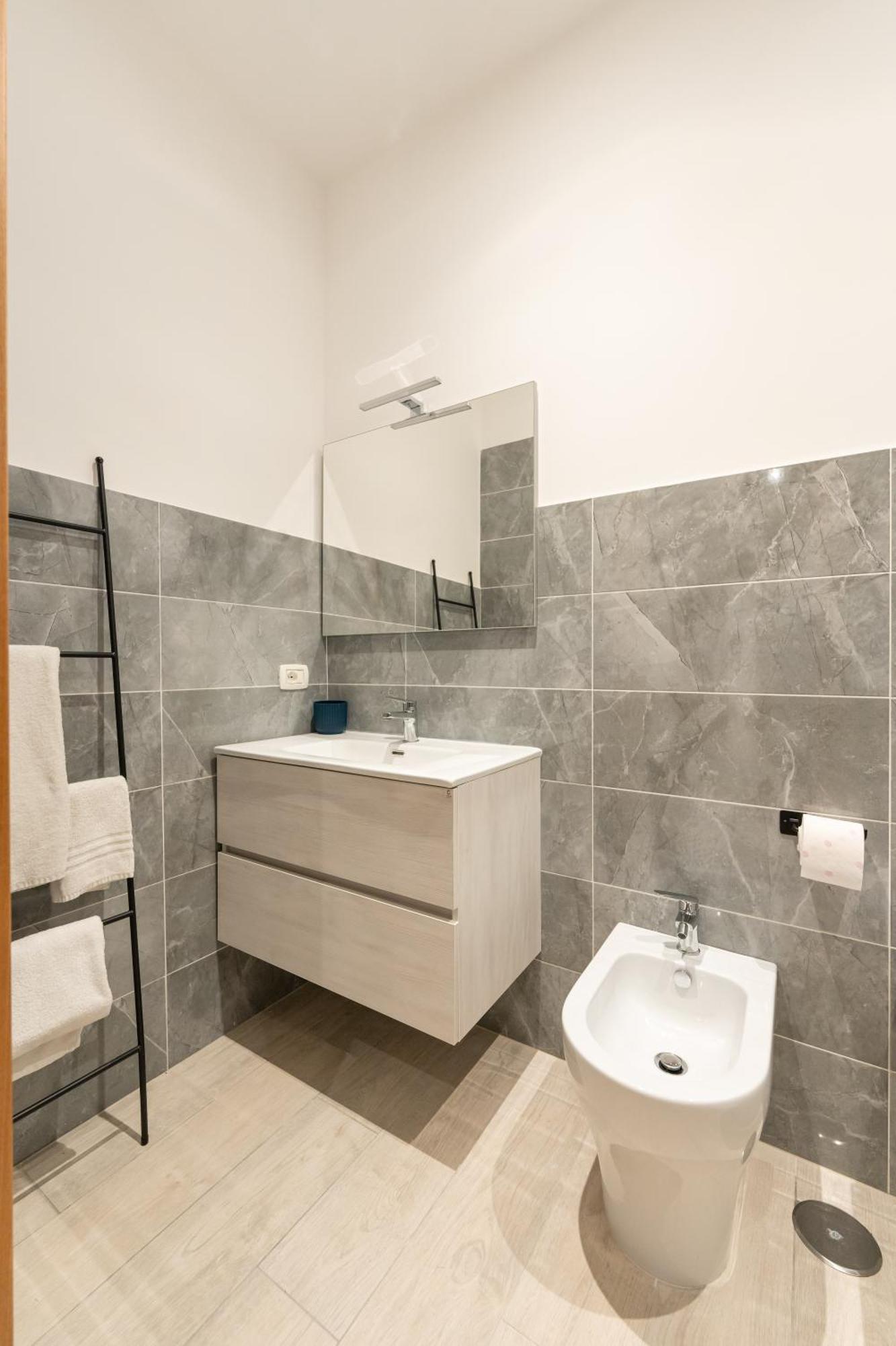 Dimora 5 Santi Hotel Nápoly Kültér fotó