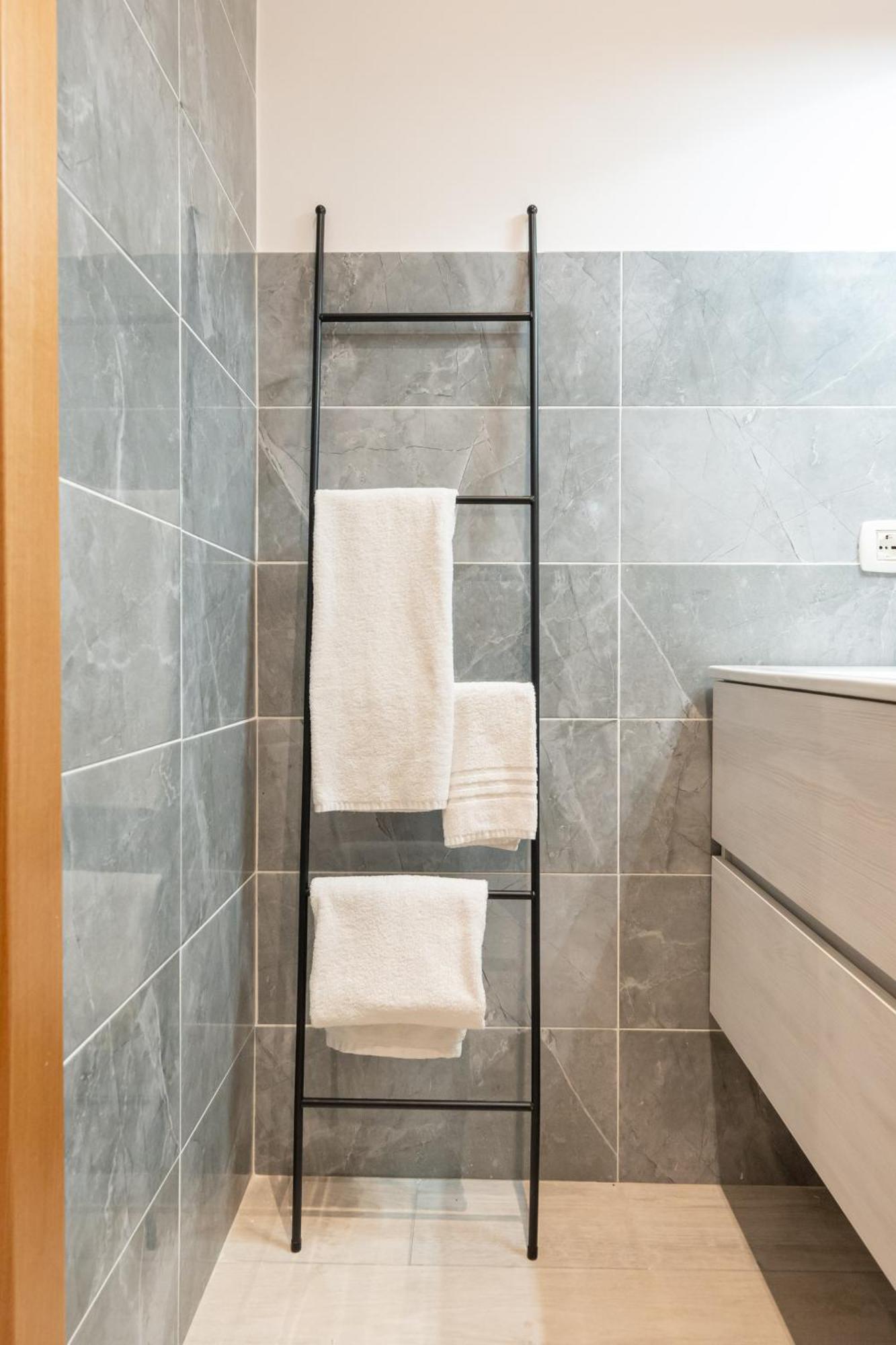Dimora 5 Santi Hotel Nápoly Kültér fotó